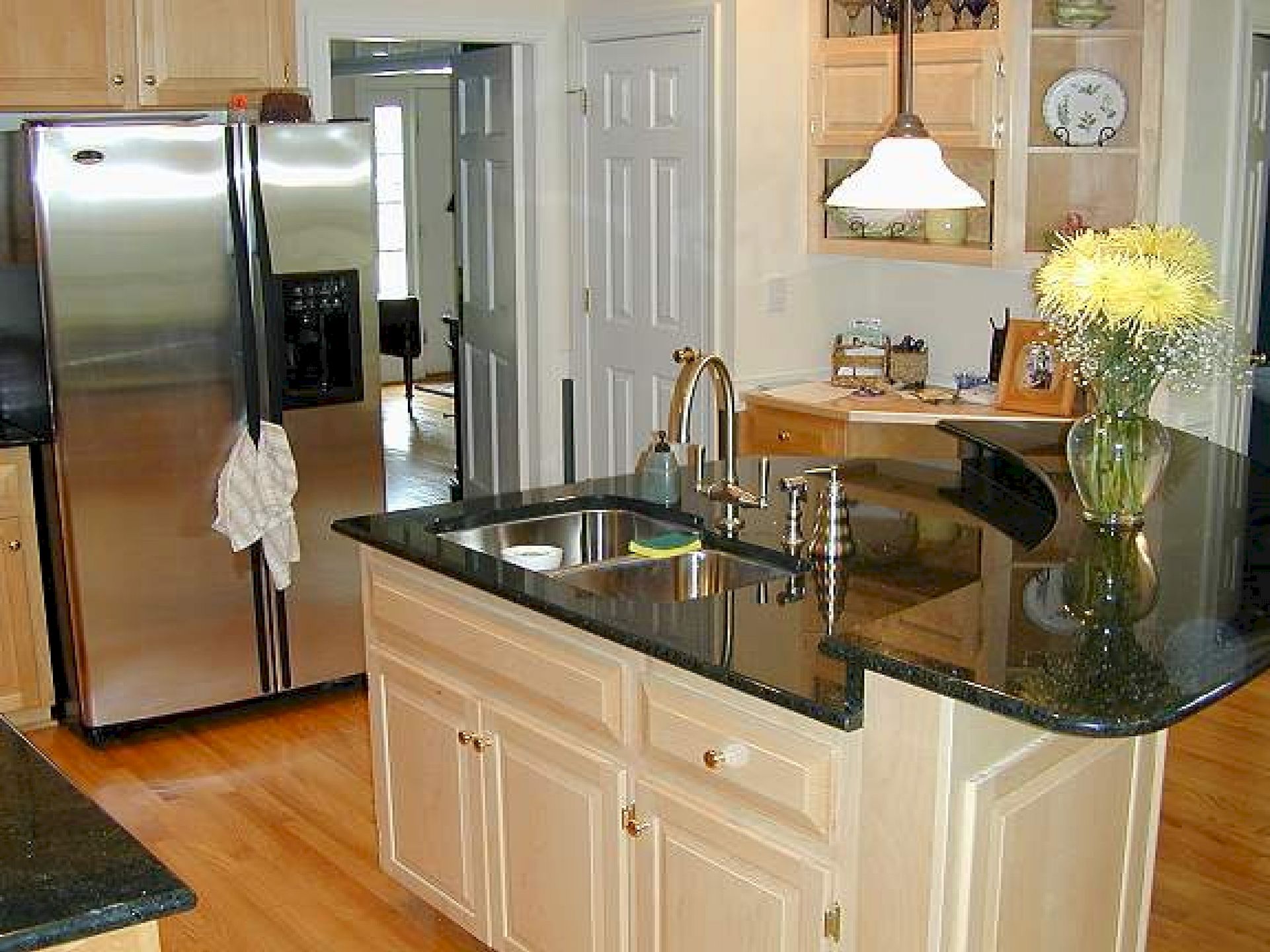 Black Kitchen Island With Seating photo - 2