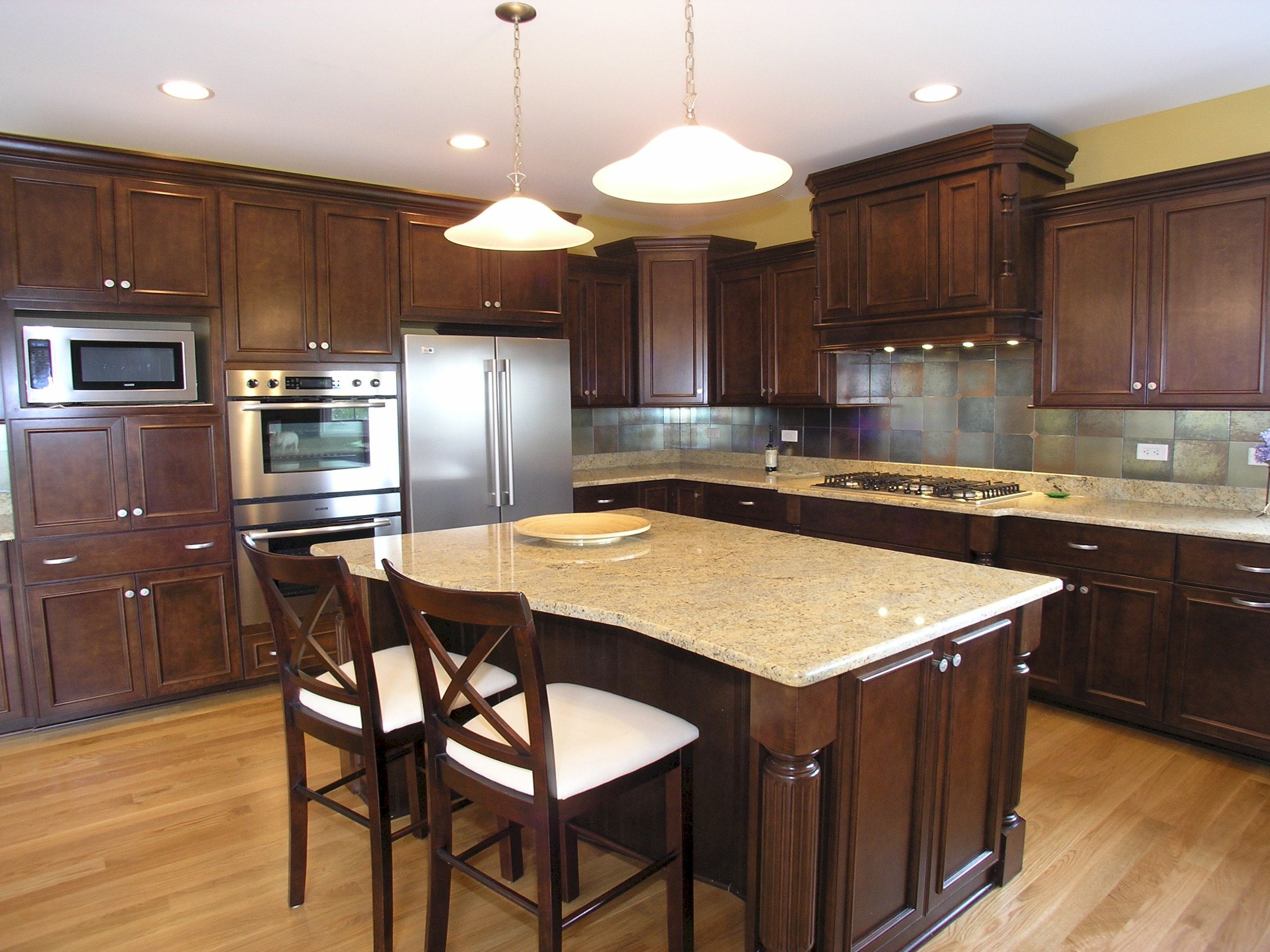 Granite Top Kitchen Island With Seating photo - 2