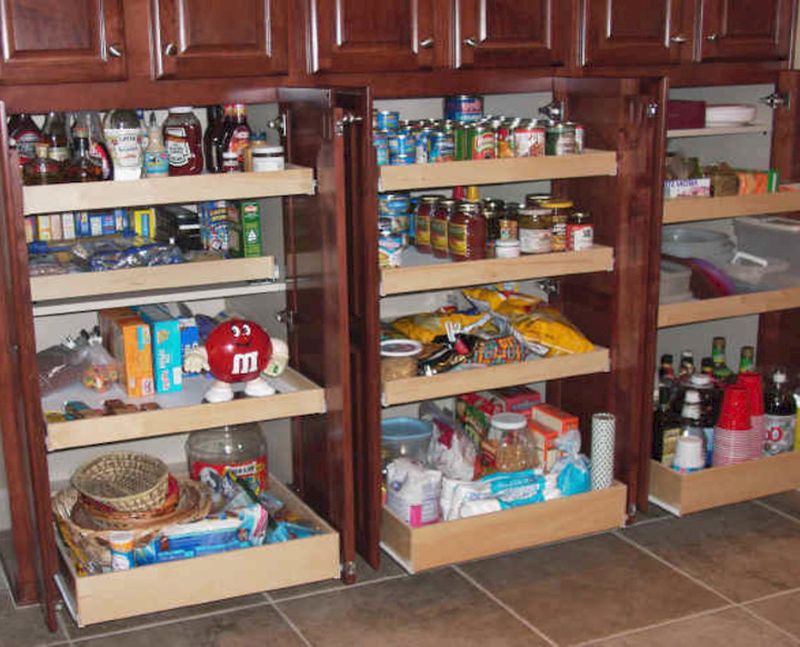 Kitchen Pantry Cabinet With Pull Out Shelves photo - 5