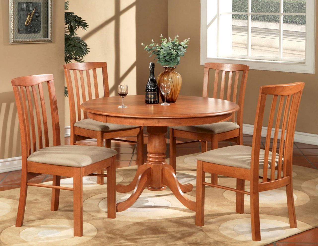 Round Kitchen Table And Chairs photo - 2