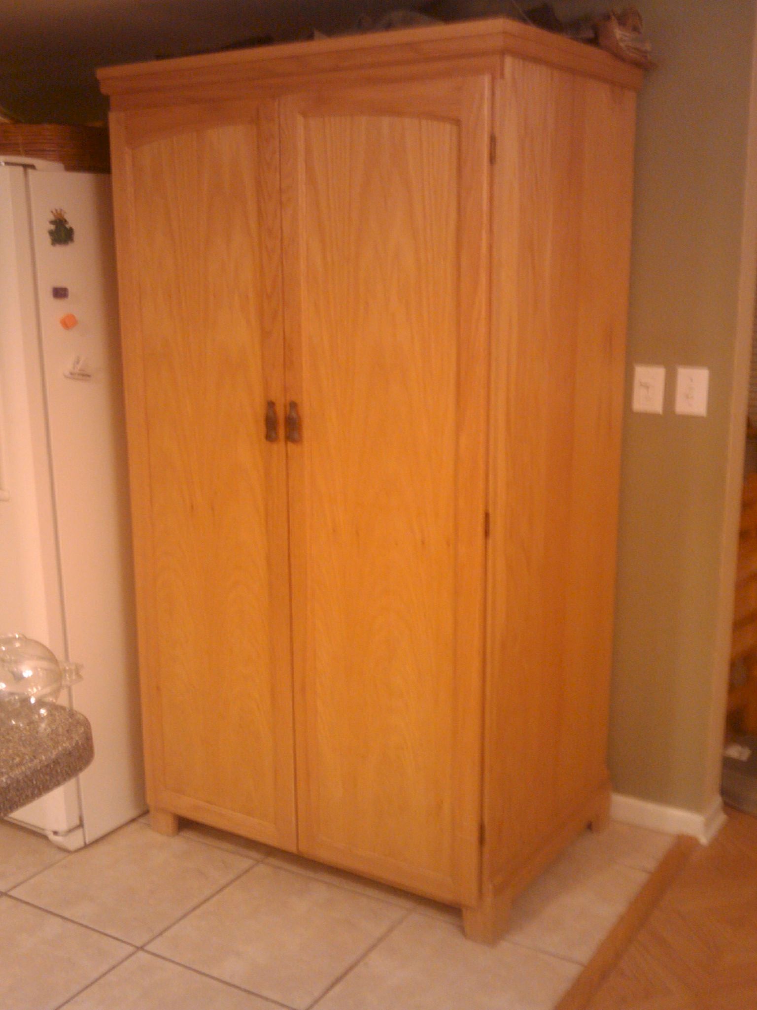 Stand Alone Kitchen Pantry Cabinet photo - 1
